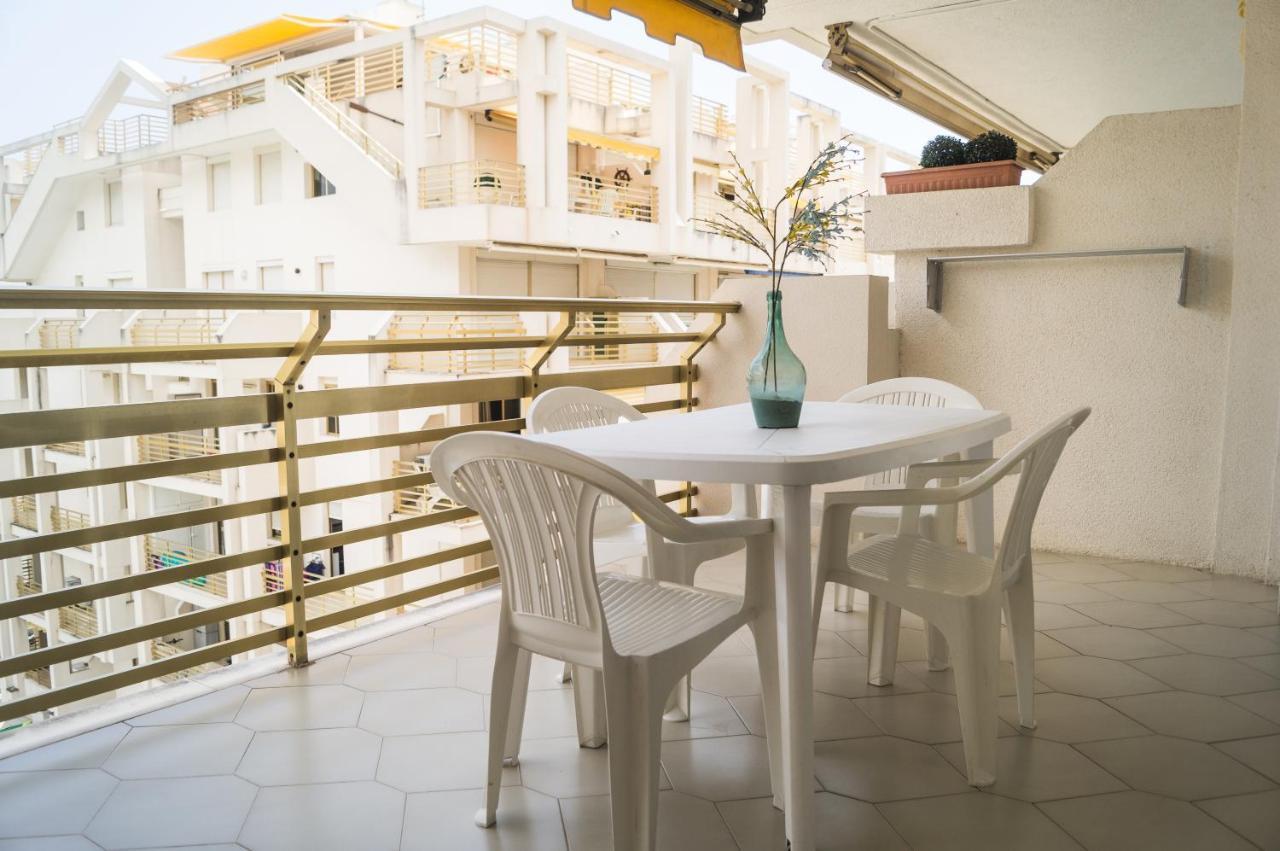Apartamento Novelty Lägenhet Salou Exteriör bild