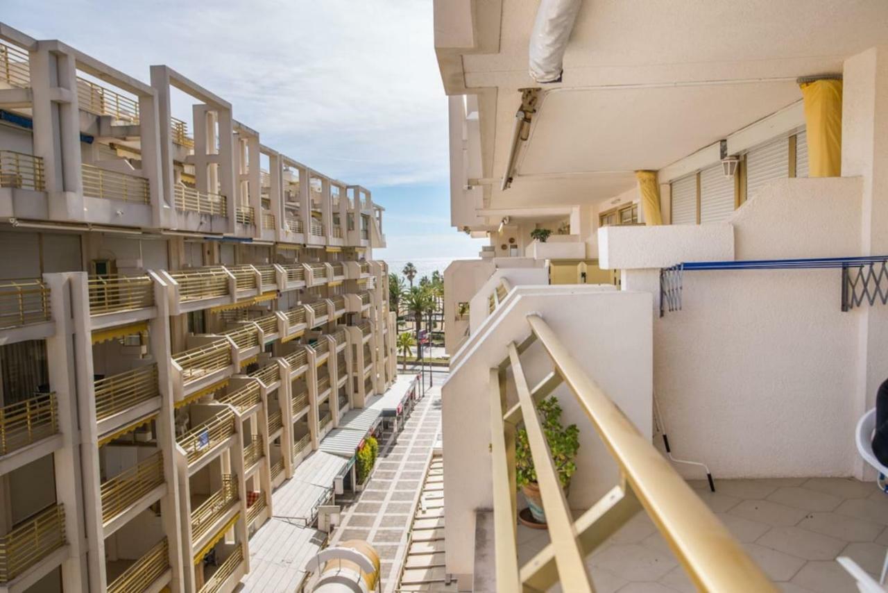 Apartamento Novelty Lägenhet Salou Exteriör bild